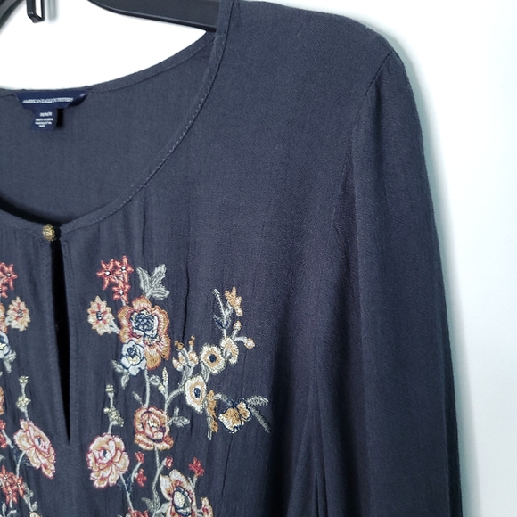 AMERICAN EAGLE WOMEN'S Floral Embroidered Bell Sleeve Boho Top MEDIUM - Picture 12 of 16